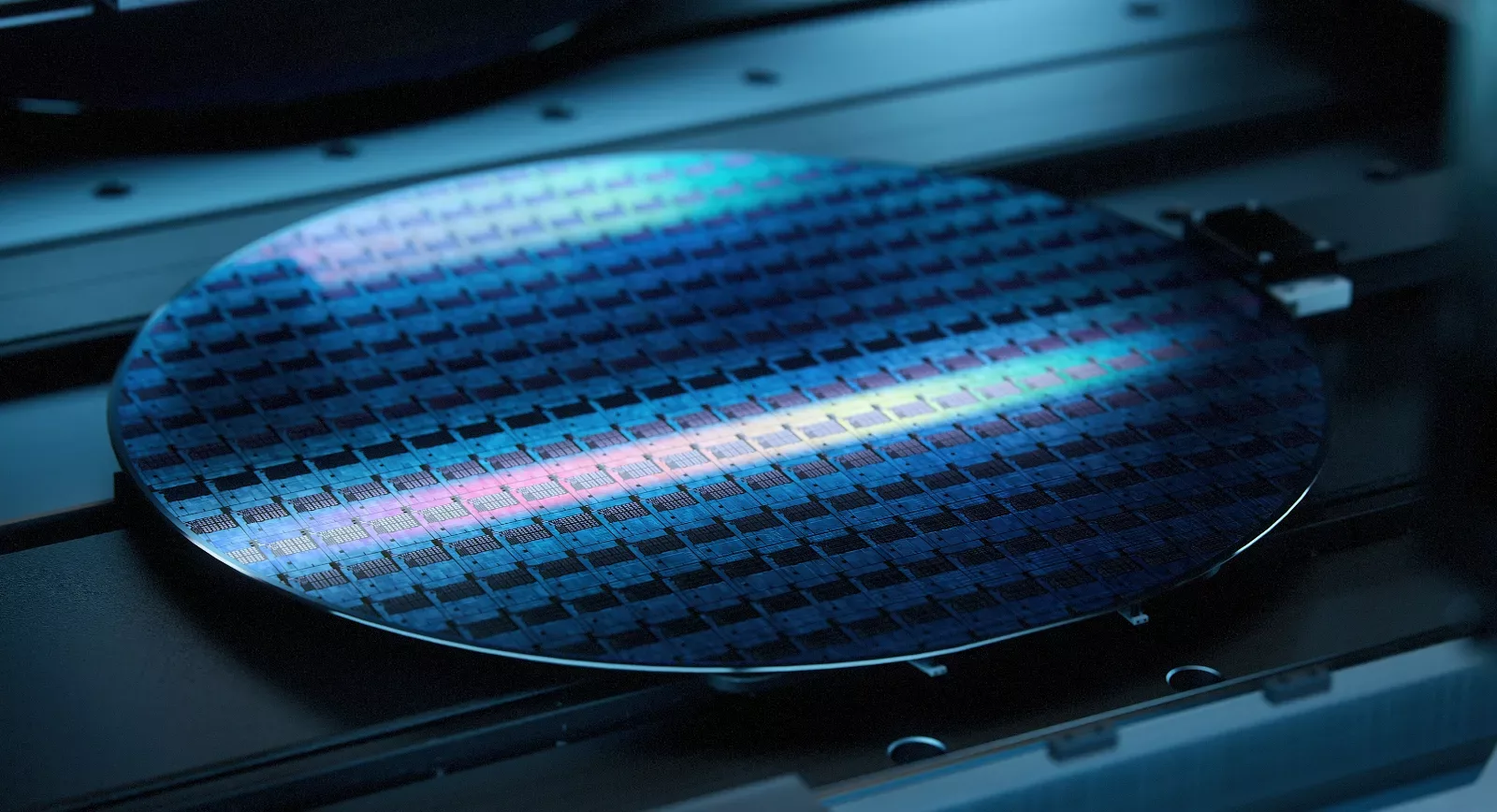 Semicon - silicon wafer positioning & ICs inspection